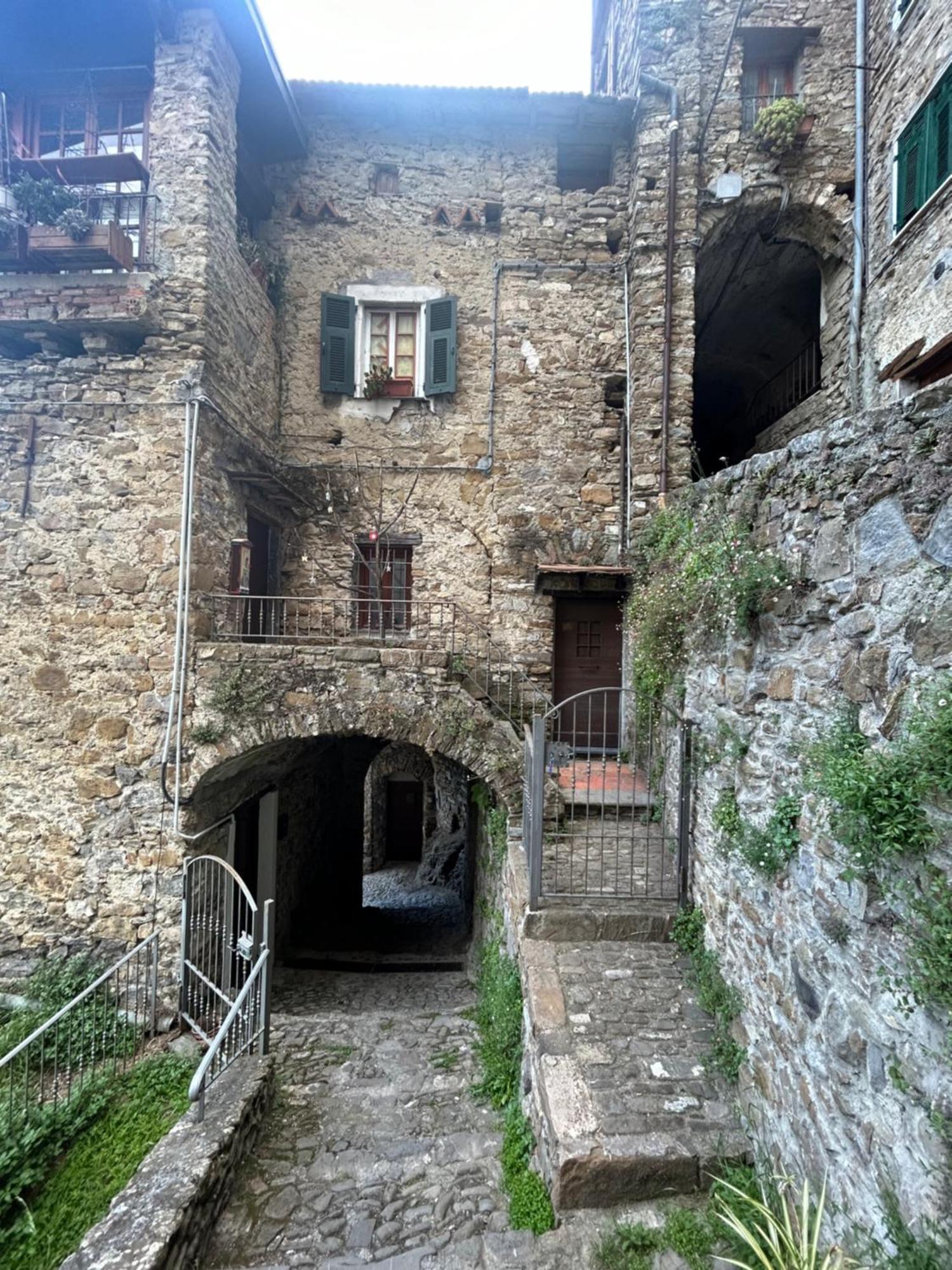 Le Chat Apricale Exterior foto